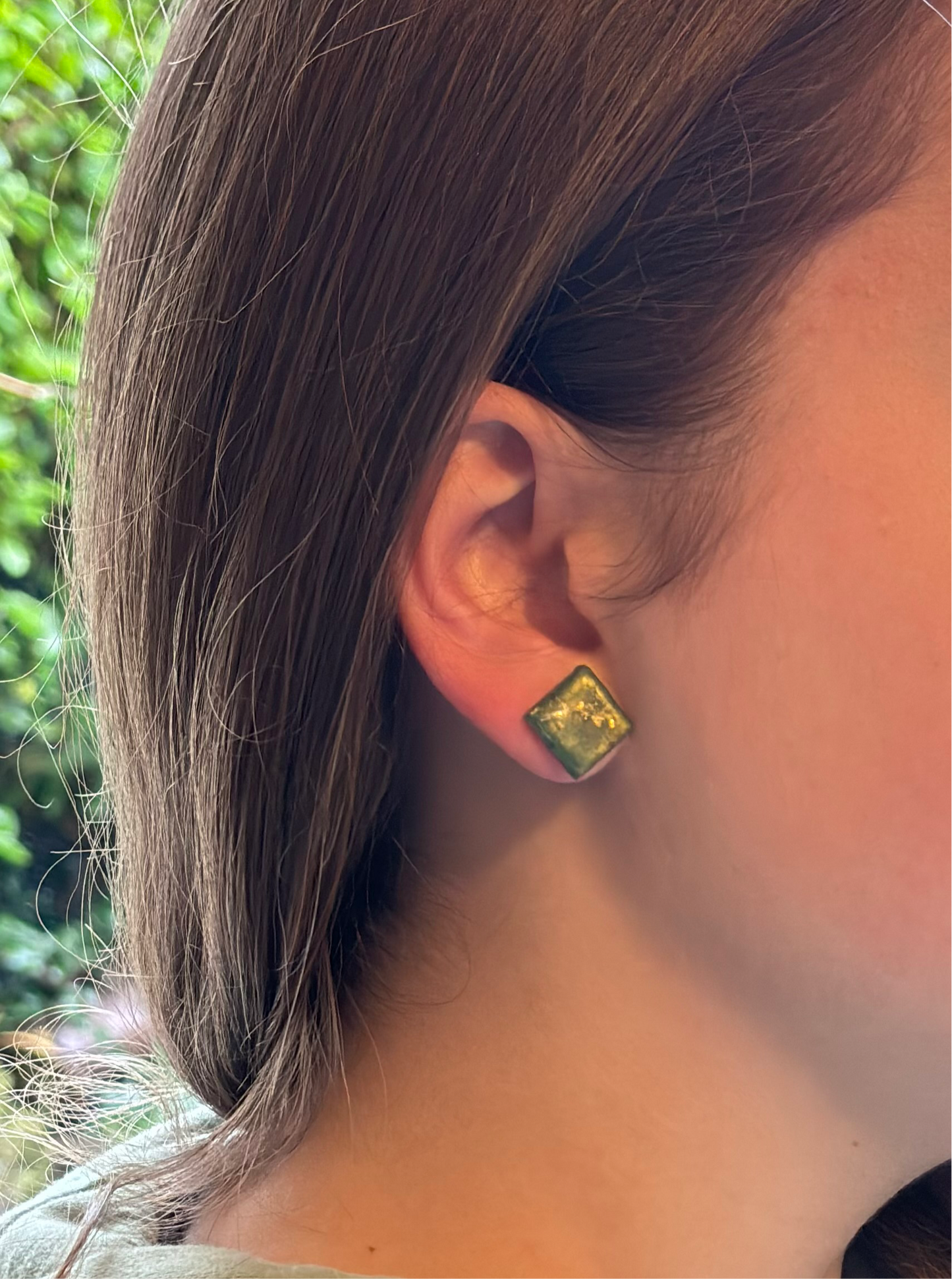 Earth and Èire Studs : The Full Collection